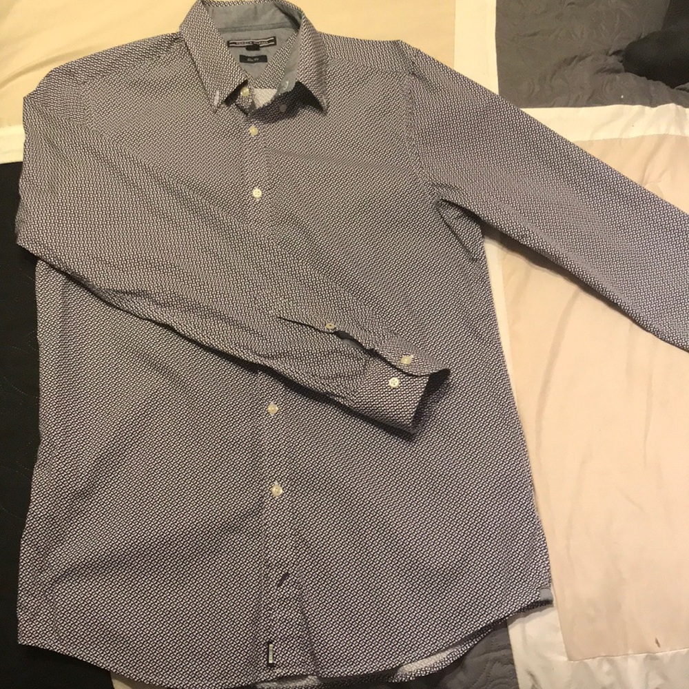 Tommy Hilfiger dress shirt - Picture 1 of 3